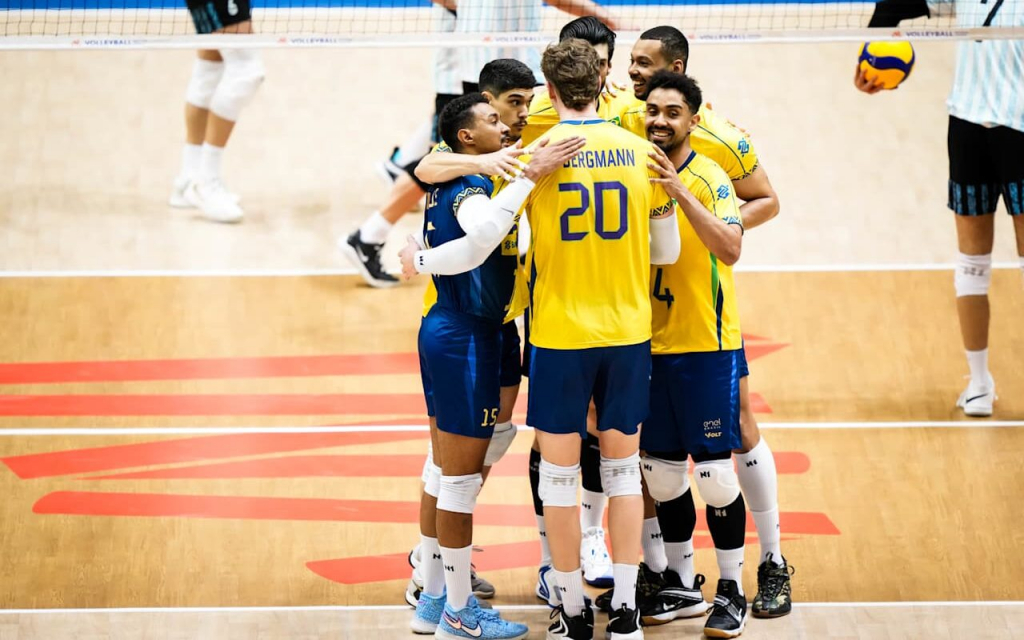 Seleção Brasileira masculina de vôlei convence e vence Argentina na VNL