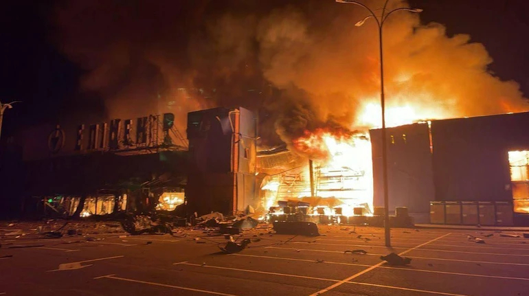 Sétima loja de epicentr destruída na última greve de mísseis russos em Kamianske