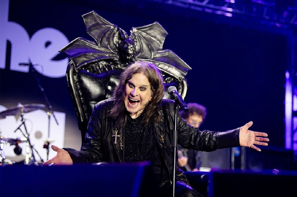 Show de despedida de Ozzy com Black Sabbath vai virar filme-concerto no cinema em 2026