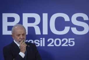 Tarifaço de Trump ao Brasil vira jogo de empurra-empurra entre governo e oposição