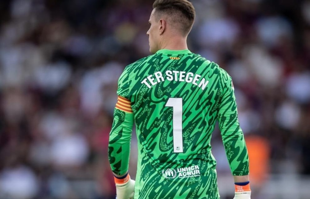 Ter Stegen passará por cirurgia nas costas e ficará três meses afastado