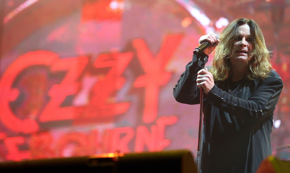Texas presta homenagens a Ozzy Osbourne em monumento no qual urinou em 1982