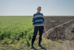'Todo mundo se rejeita sozinha' - limpando a terra minerada, de drones a ancinhos