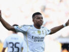 Torcedores escolhem o novo camisa 9 do Real Madrid