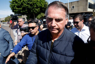 Tornozeleira em Bolsonaro tem soma de justificativas - 18/07/2025 - Poder