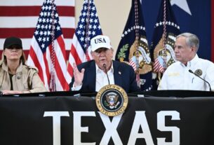 Trump visita o Texas para avaliar danos das enchentes devastadoras