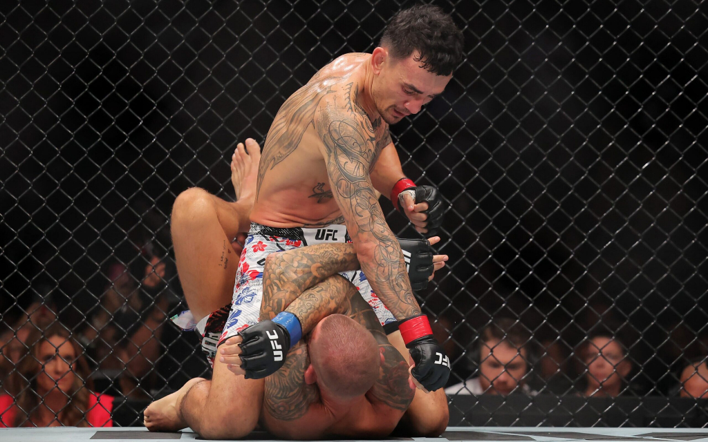 UFC 318: na despedida de Poirier, Holloway domina e mantém o cinturão BMF
