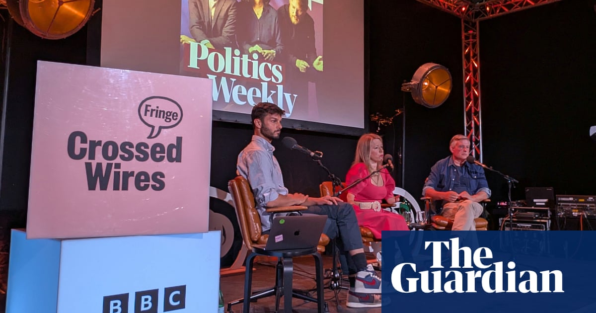 Um ano de trabalho - Politics Weekly Live no Crossed Wire Festival | Política