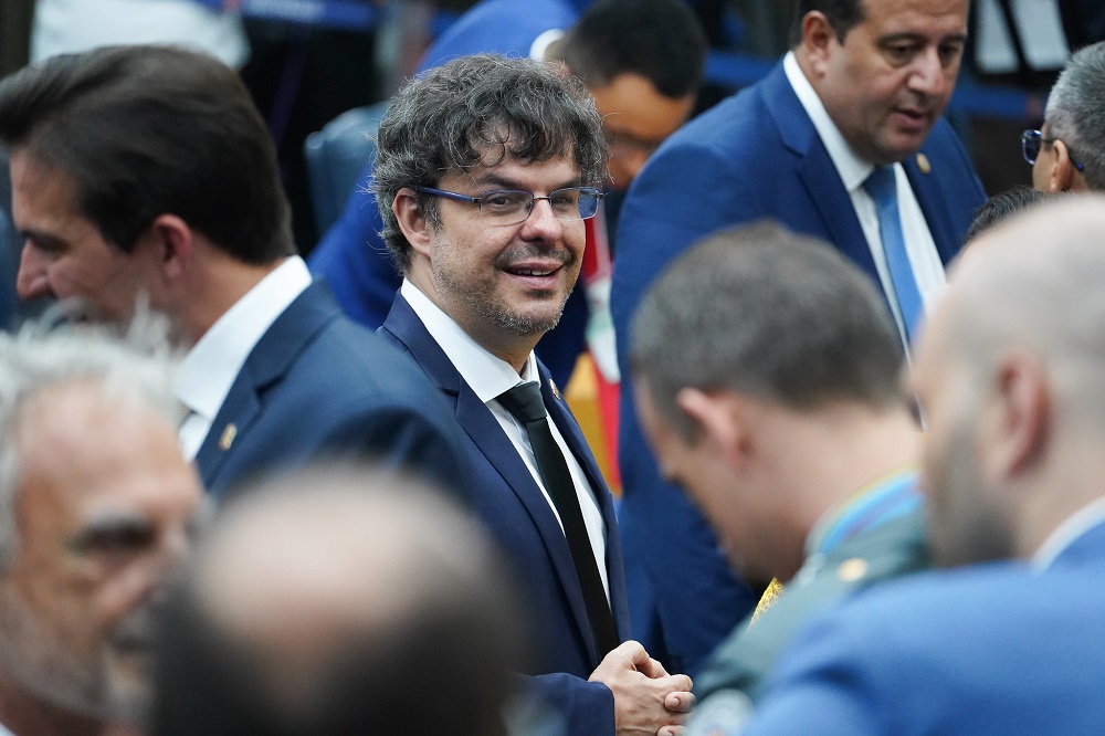 Vereador de SP chama Tarcísio, Zema, Caiado e Ratinho Jr. de ‘negacionistas’ por divergência sobre tarifaço