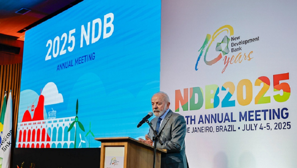 ‘Não há um número negativo neste país, a não ter taxa Selic que não depende de nós’, diz Lula