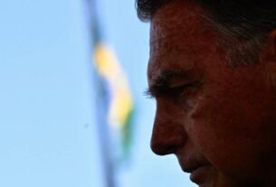 A rotina de Bolsonaro em prisão domiciliar e a ligação de Lula a Xi