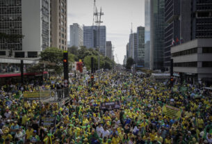 Atos bolsonaristas contra Moraes reforçam cobrança a cotados de 2026 - 03/08/2025 - Poder