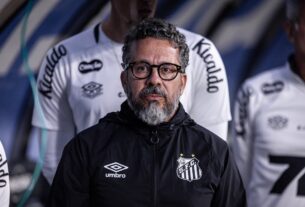 Cleber Xavier é demitido pelo Santos após goleada histórica sofrida para o Vasco