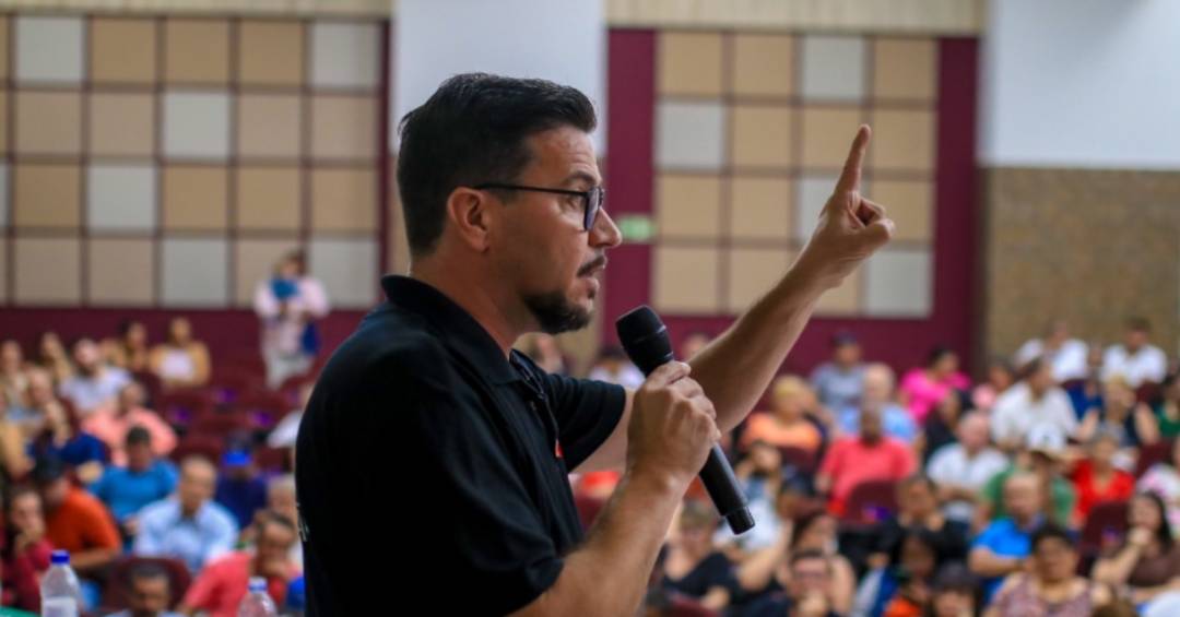 Deputado afirma que “mortos” votaram em eleição do PT