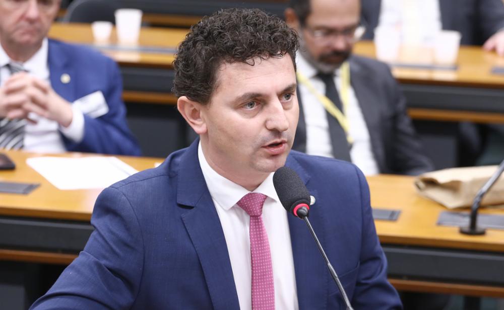 Deputado do MDB pede investigação sobre gastos milionários do TST com sala VIP em aeroporto