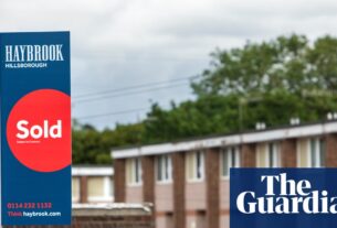 Direito de comprar na crise imobiliária alimentada pela Inglaterra e contribuintes de custo £ 200 bilhões '| Habitação