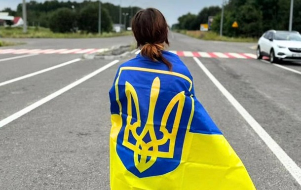 Filha adolescente do soldado ucraniano caído voltou da Rússia