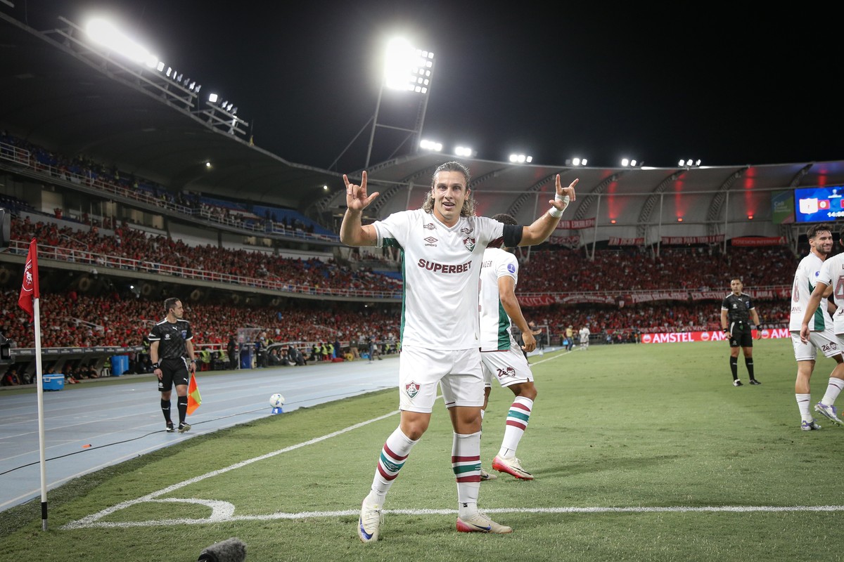 Fluminense vence fora de casa e larga em vantagem nas oitavas da Sul-Americana