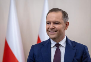 Historiador nacionalista se torna presidente da Polônia