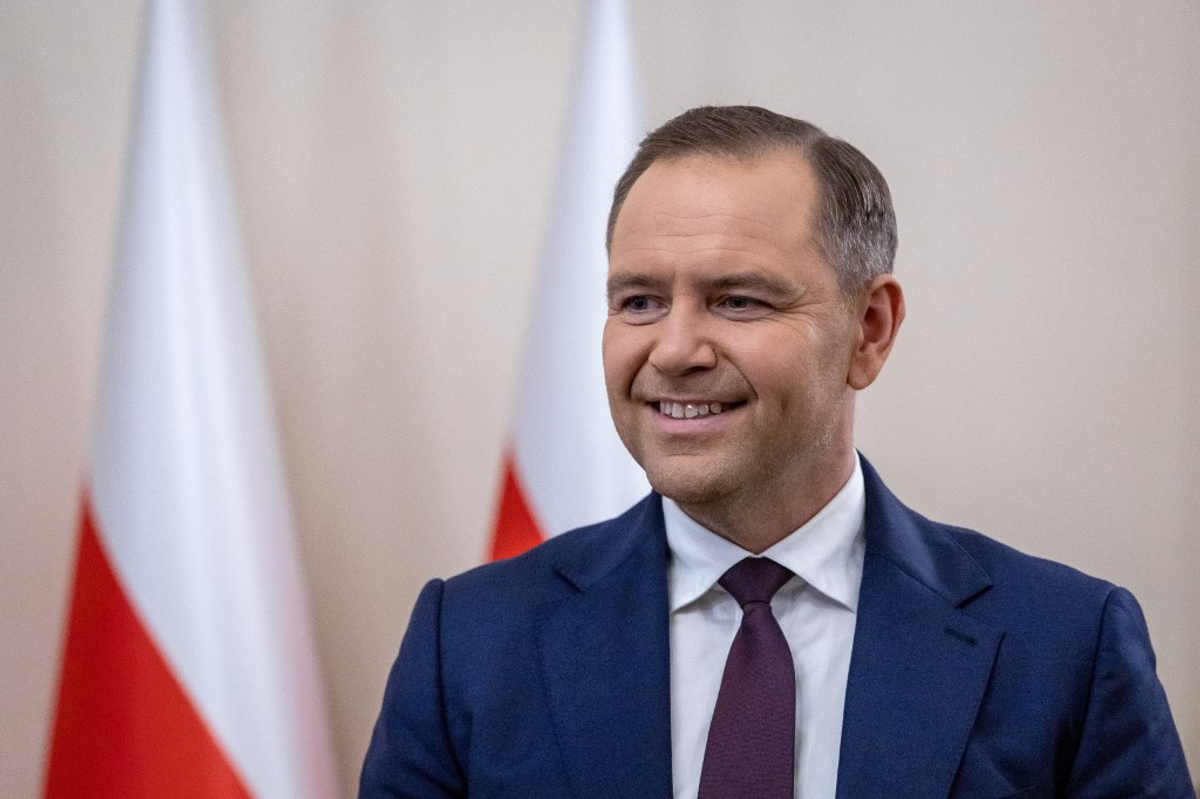 Historiador nacionalista se torna presidente da Polônia