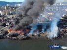 Incêndio em Santos atinge maior favela sobre palafitas do Brasil e mata idosa