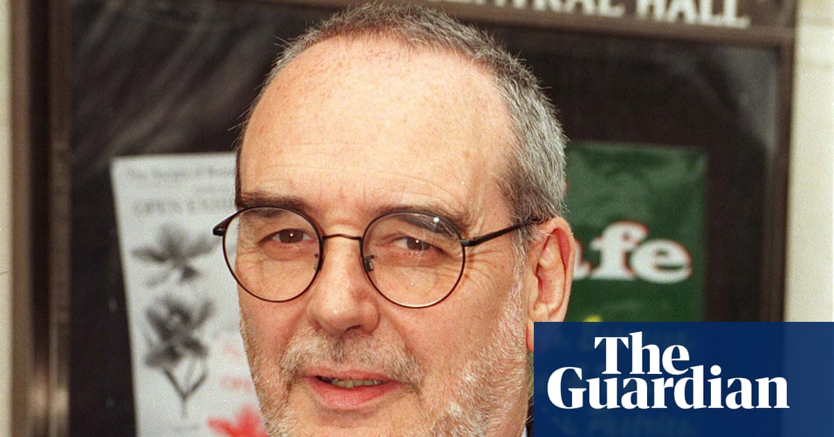 Keir Starmer lidera homenagens à medida que Lord Sawyer morre com 82 anos | Trabalho