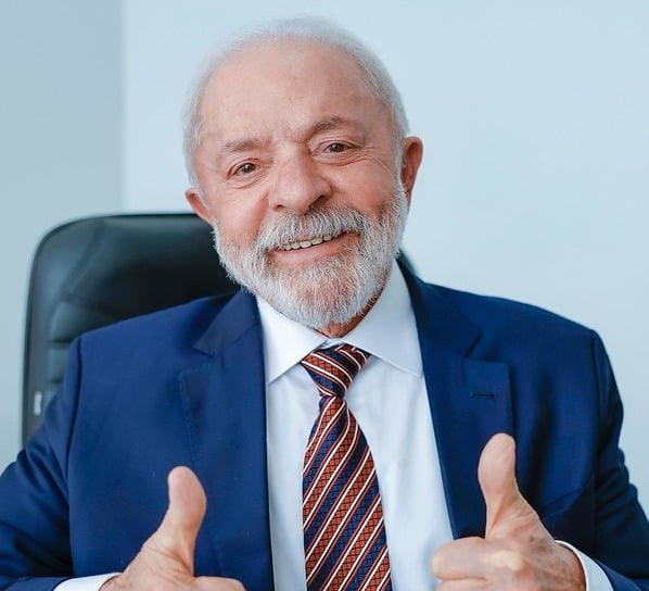 Lula se fortalece após tarifaço de Trump, e bolsonarismo cava própria cova, avalia cientista político