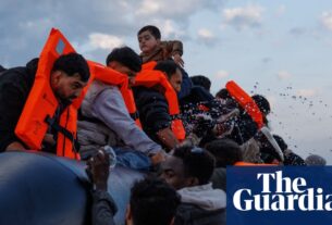 Mais de 50.000 pessoas atravessaram o canal em barcos pequenos desde que a mão -de -obra tomou energia | Imigração e asilo