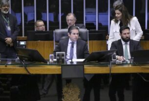 Mesa da Câmara terceiriza decisão sobre quem deve ser punido por ocupação