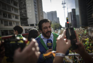 Nunes reduz resistência de aliados de Bolsonaro para 2026 - 11/08/2025 - Poder