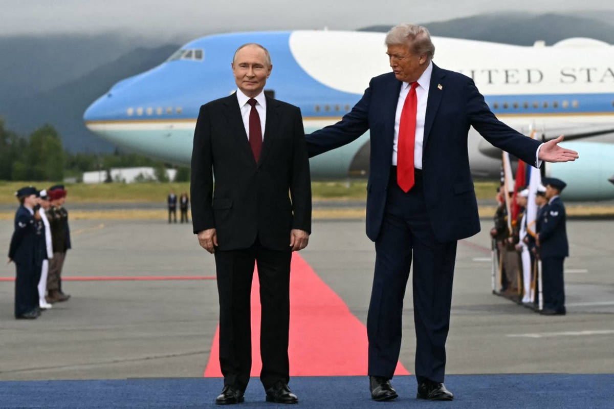 O que os russos fazem da reunião de Trump - Oputin?