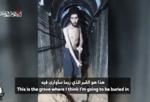 Refém israelense aparece cavando a própria cova em vídeo divulgado pelo Hamas