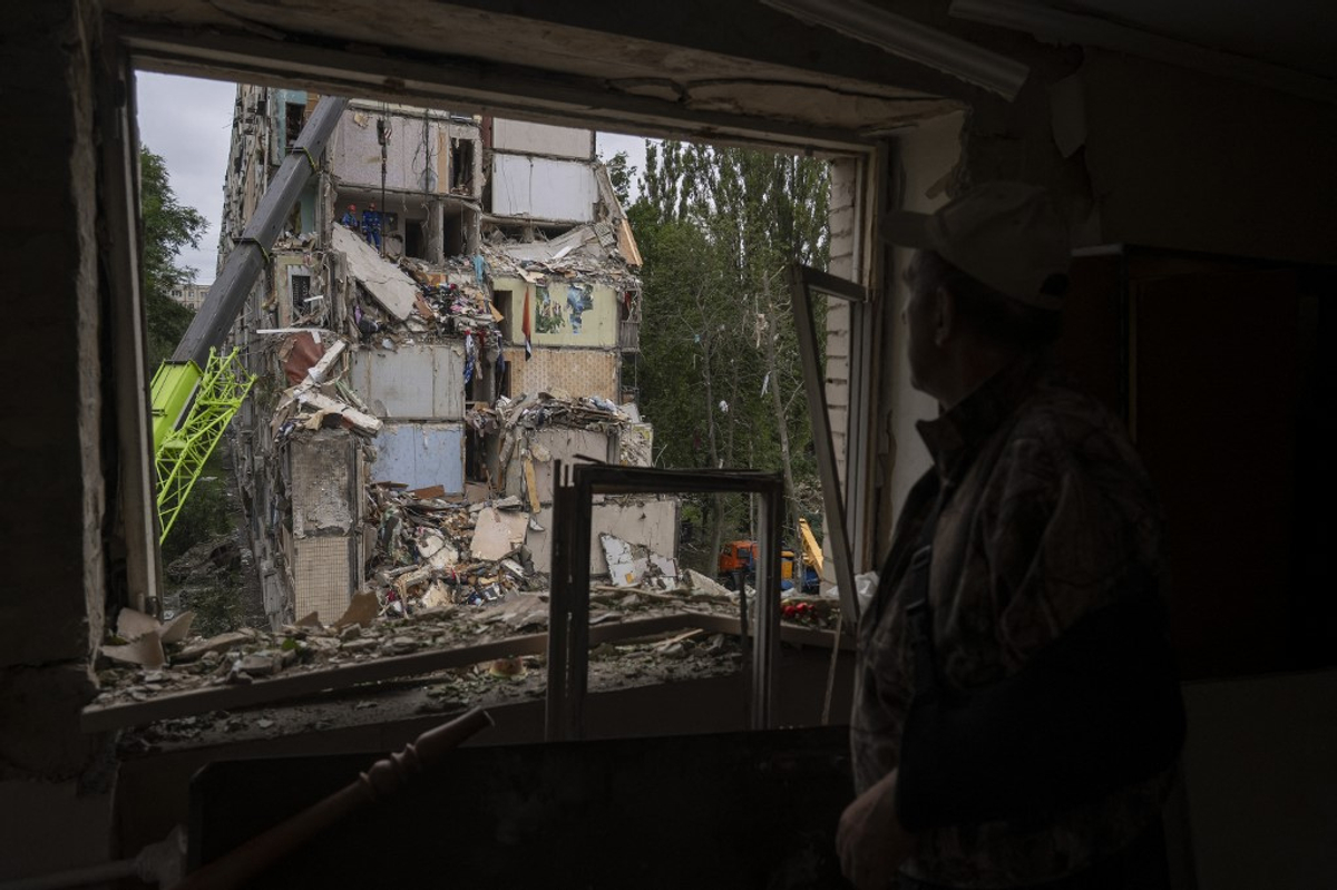 Toll de morte na greve russa contra Kyiv aumenta para 27, incluindo 3 crianças