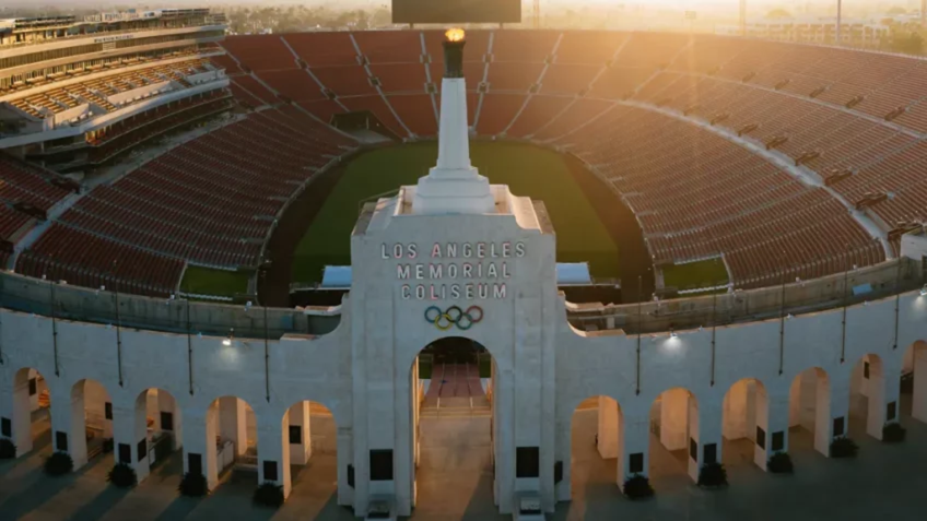 Na imagem, o estádio Los Angeles Memorial Coliseum, que deve receber eventos nas Olimpíadas de 2028