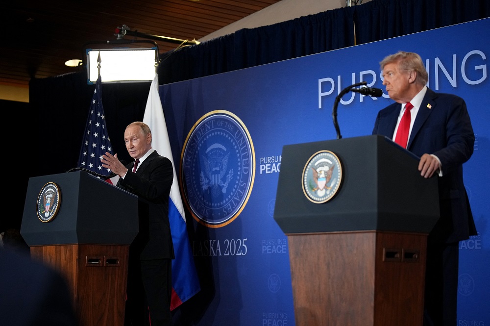 Trump e Putin descrevem negociações no Alasca como ‘construtivas’ e ‘mutuamente respeitosas’