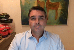 Vivemos uma ditadura, diz Flávio Bolsonaro após prisão domiciliar do pai