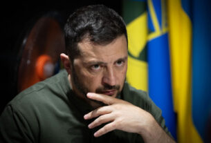 Zelensky supostamente aberto ao território de cedimento para a paz, enquanto a cúpula de Trump-Putin se aproxima
